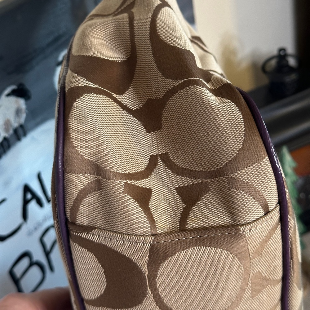 Coach Signature Stripe Convertible Hobo. - Picture 4 of 14